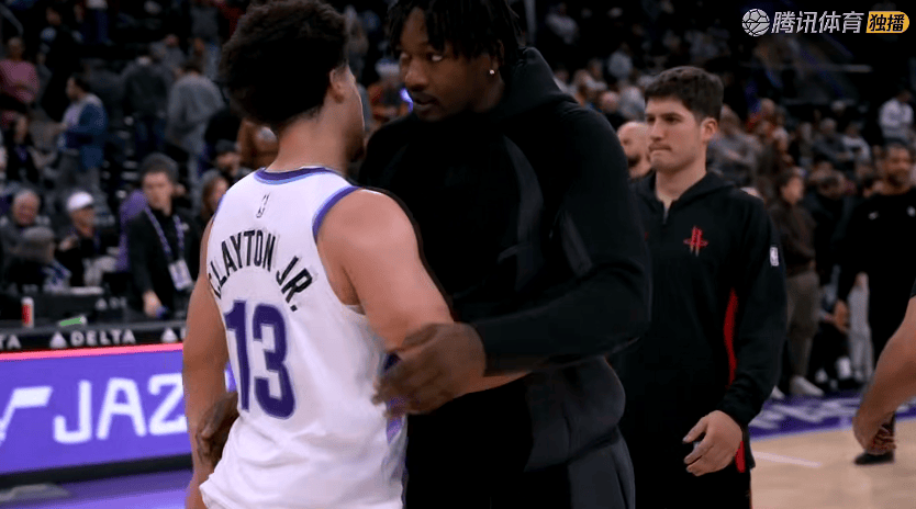 火箭大胜!杜兰特25+6+4,赛后谢泼德走入场内,阿杜场边接受采访